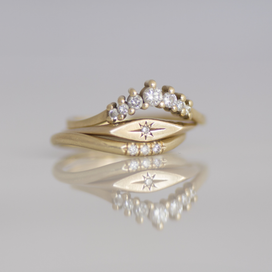 Mini Marquise signet ring 14k gold