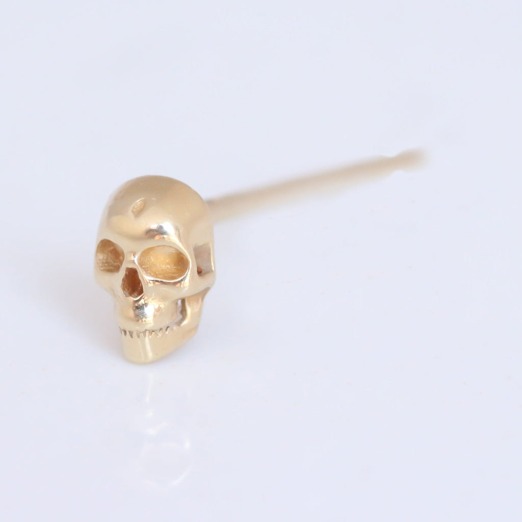 Skull stud 14k gold
