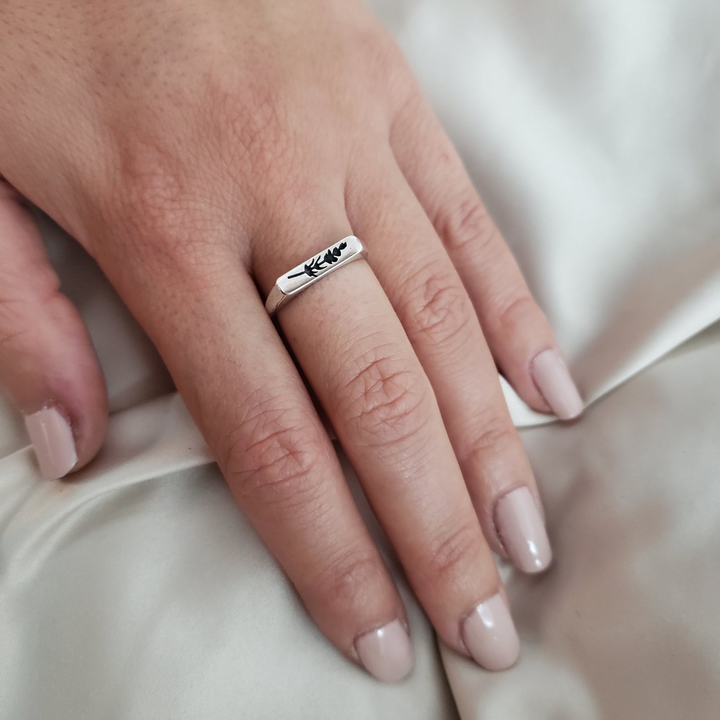 Lavender Signet Ring silver