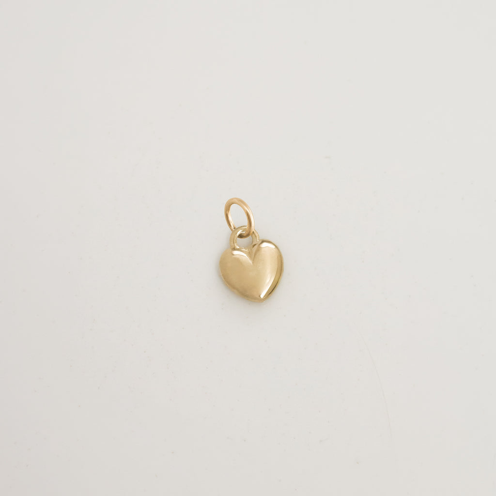 Heart mini charm 14k gold