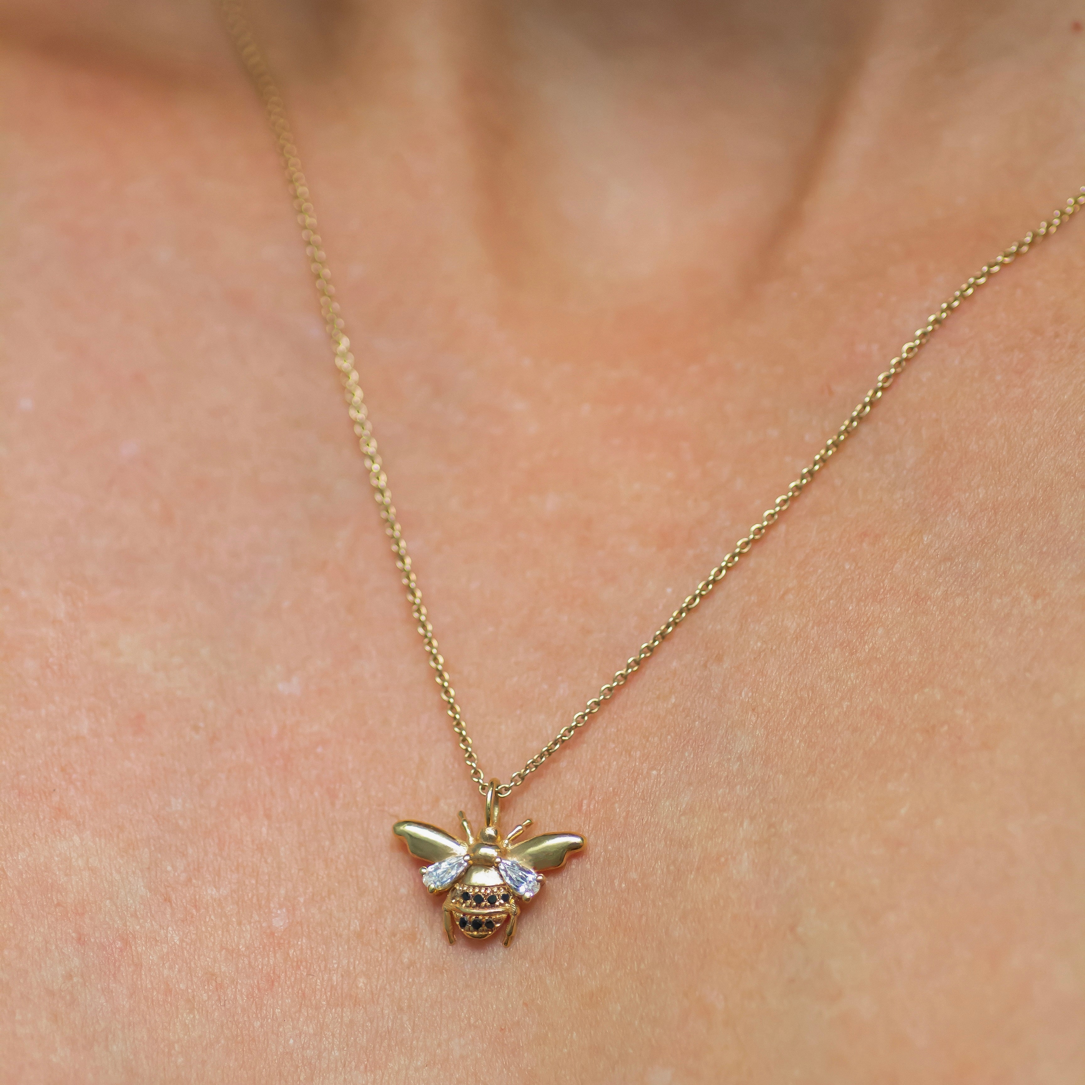 Bee Diamond Pendant 14k gold