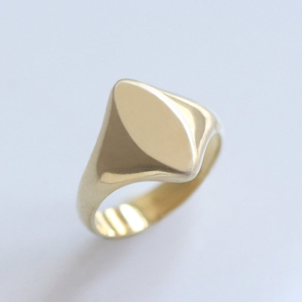 Marquise Signet ring 14k Gold