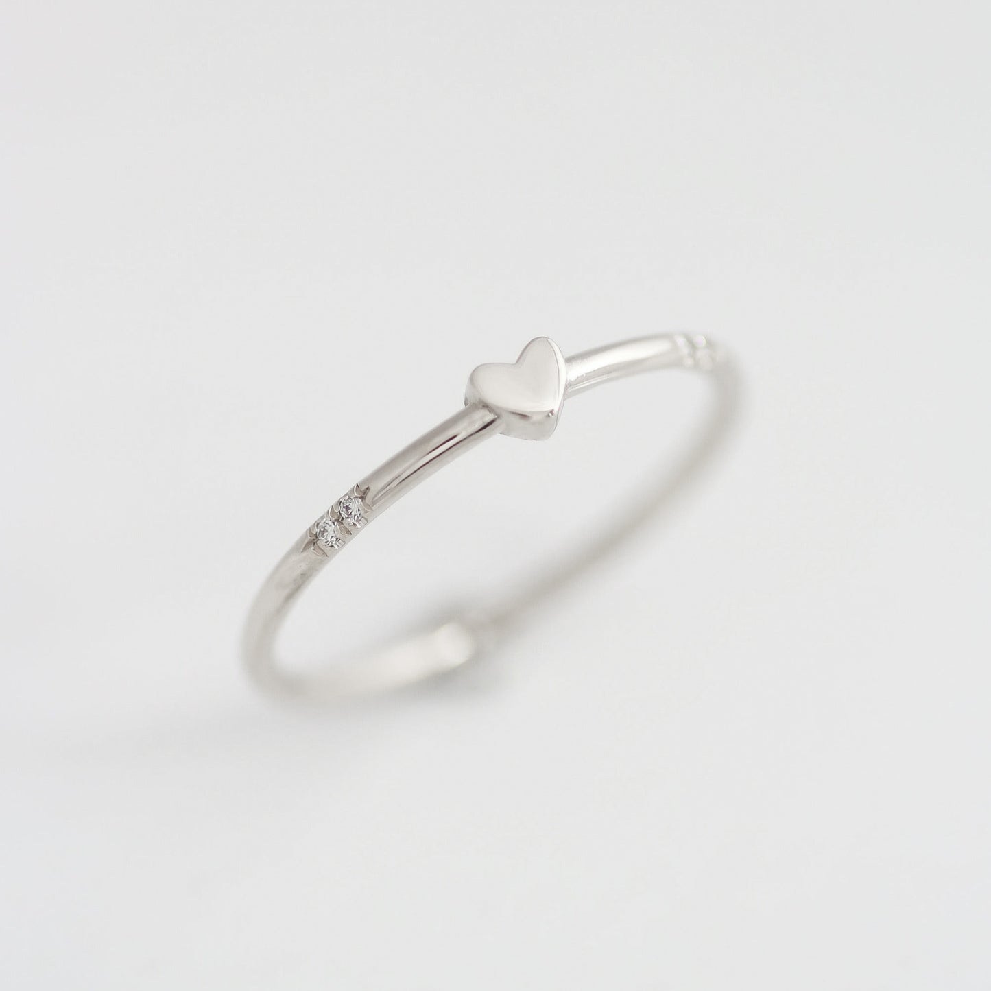 Tiny Diamonds heart ring 14k gold