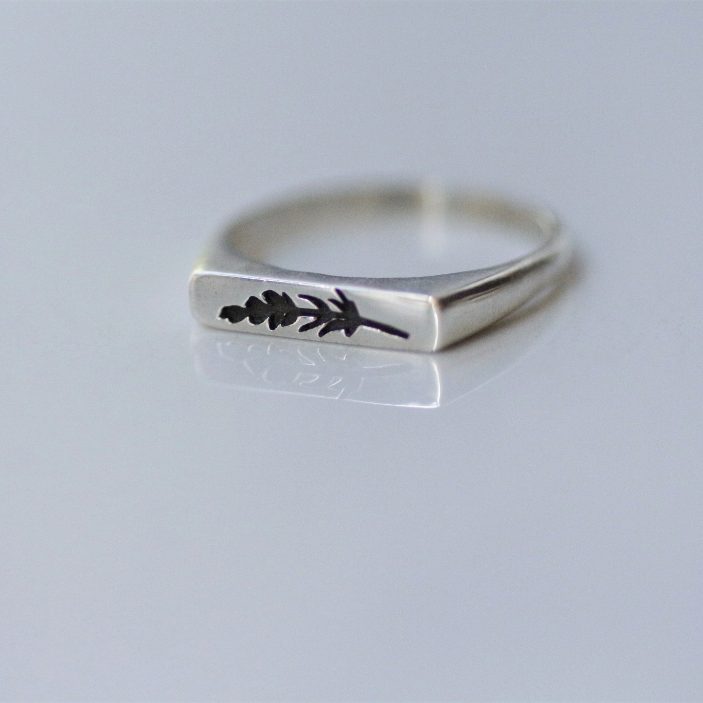 Lavender Signet Ring silver