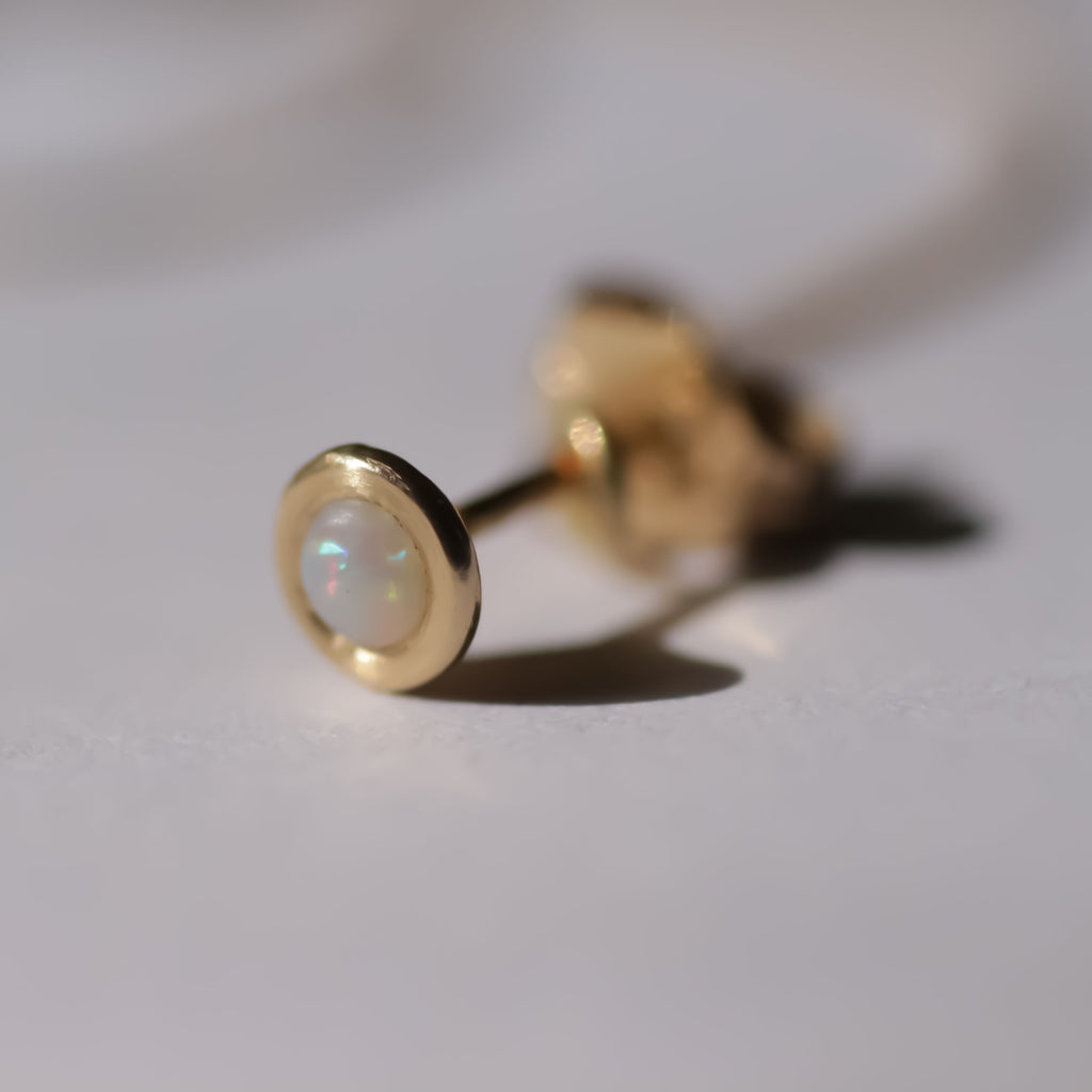 Opal chain stud 14k gold