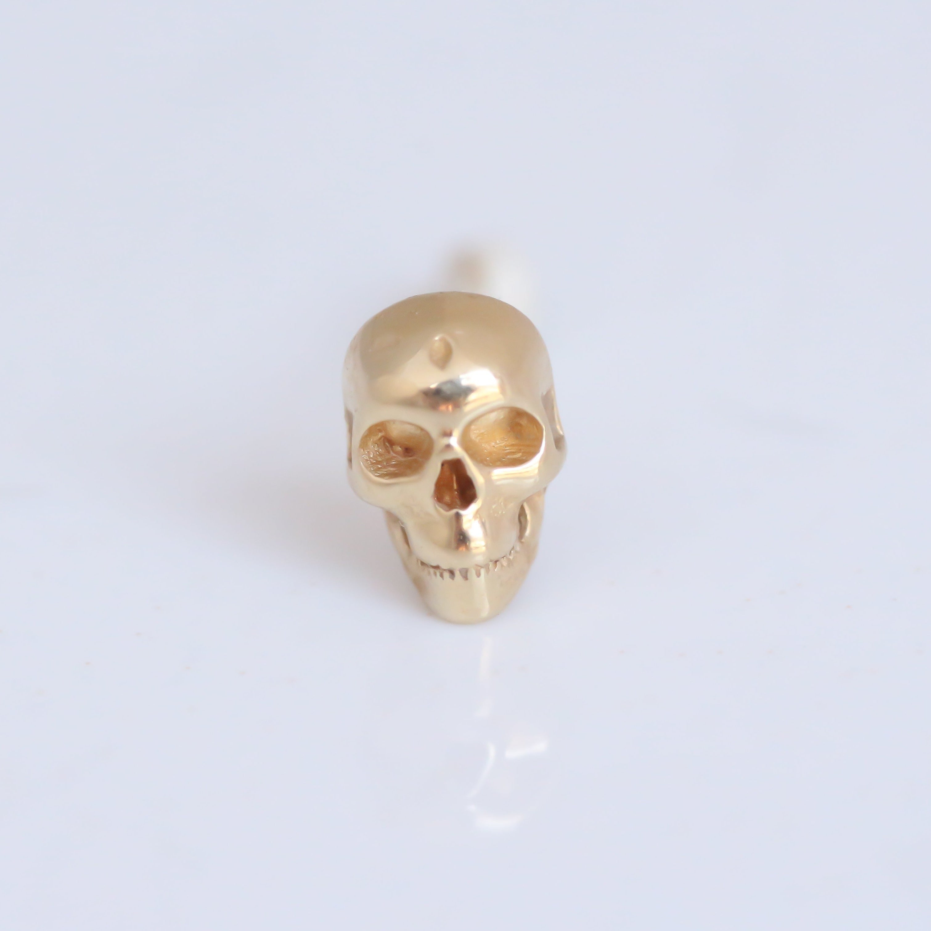 Skull stud 14k gold