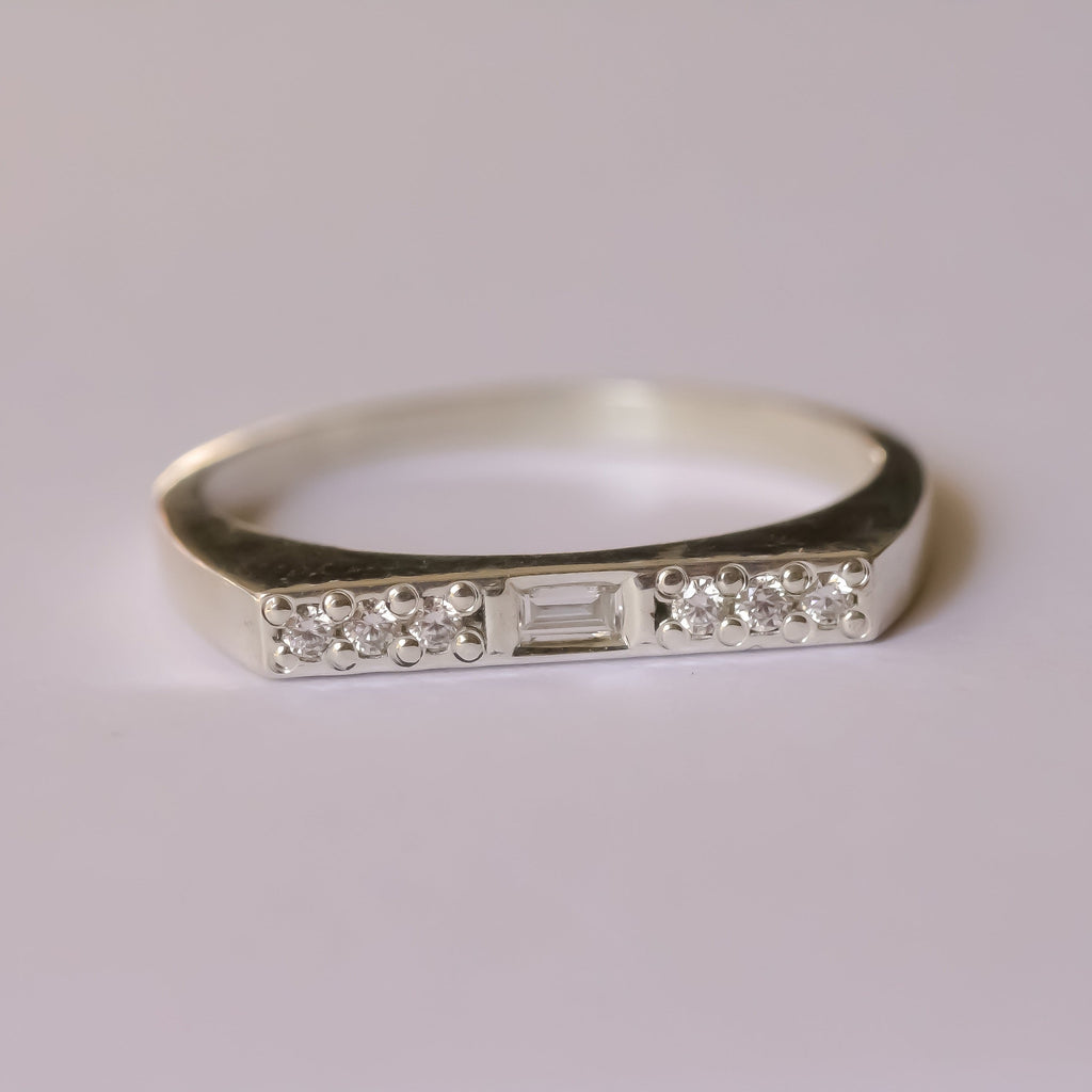 Fantasy Signet ring 14k gold