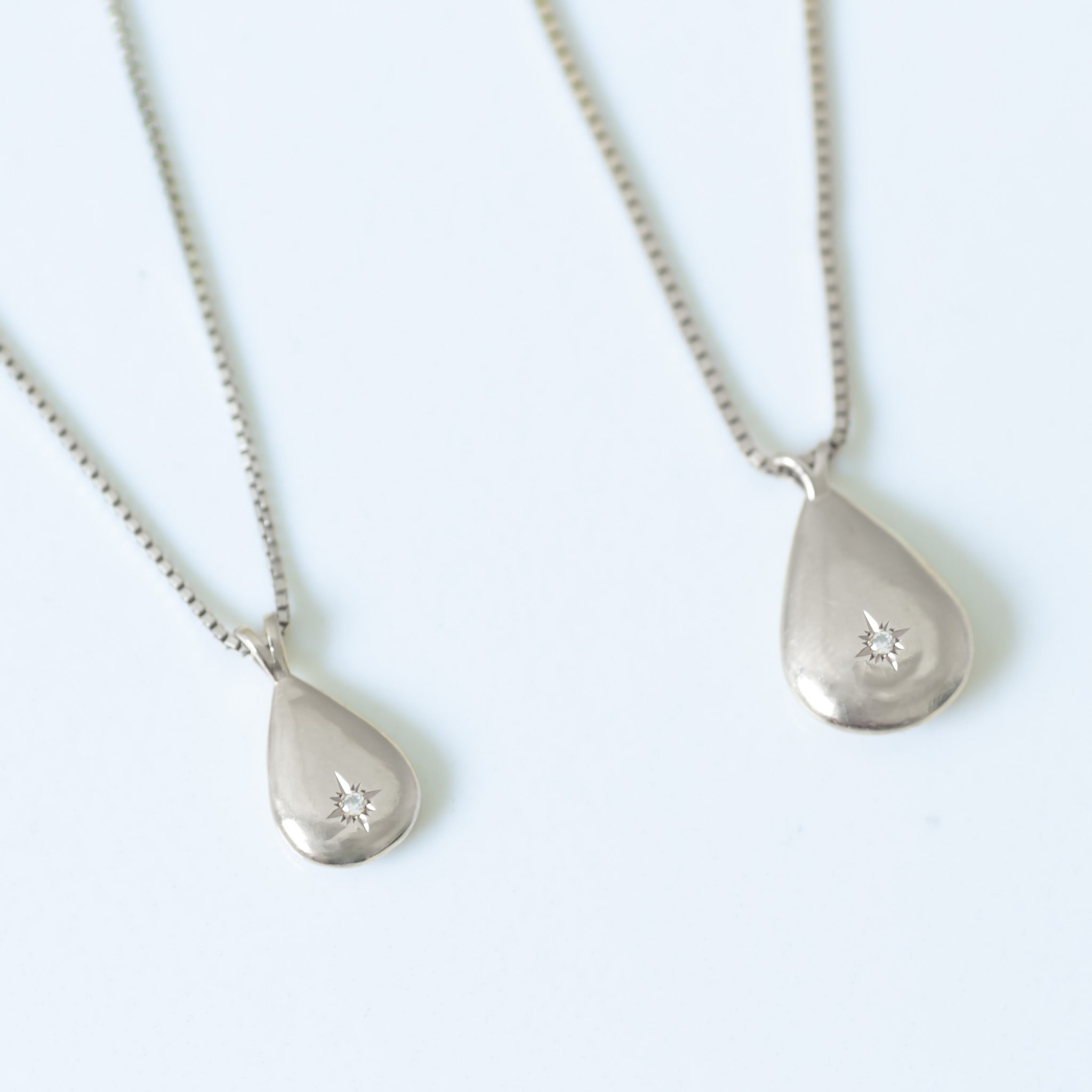 Teardrop necklace silver