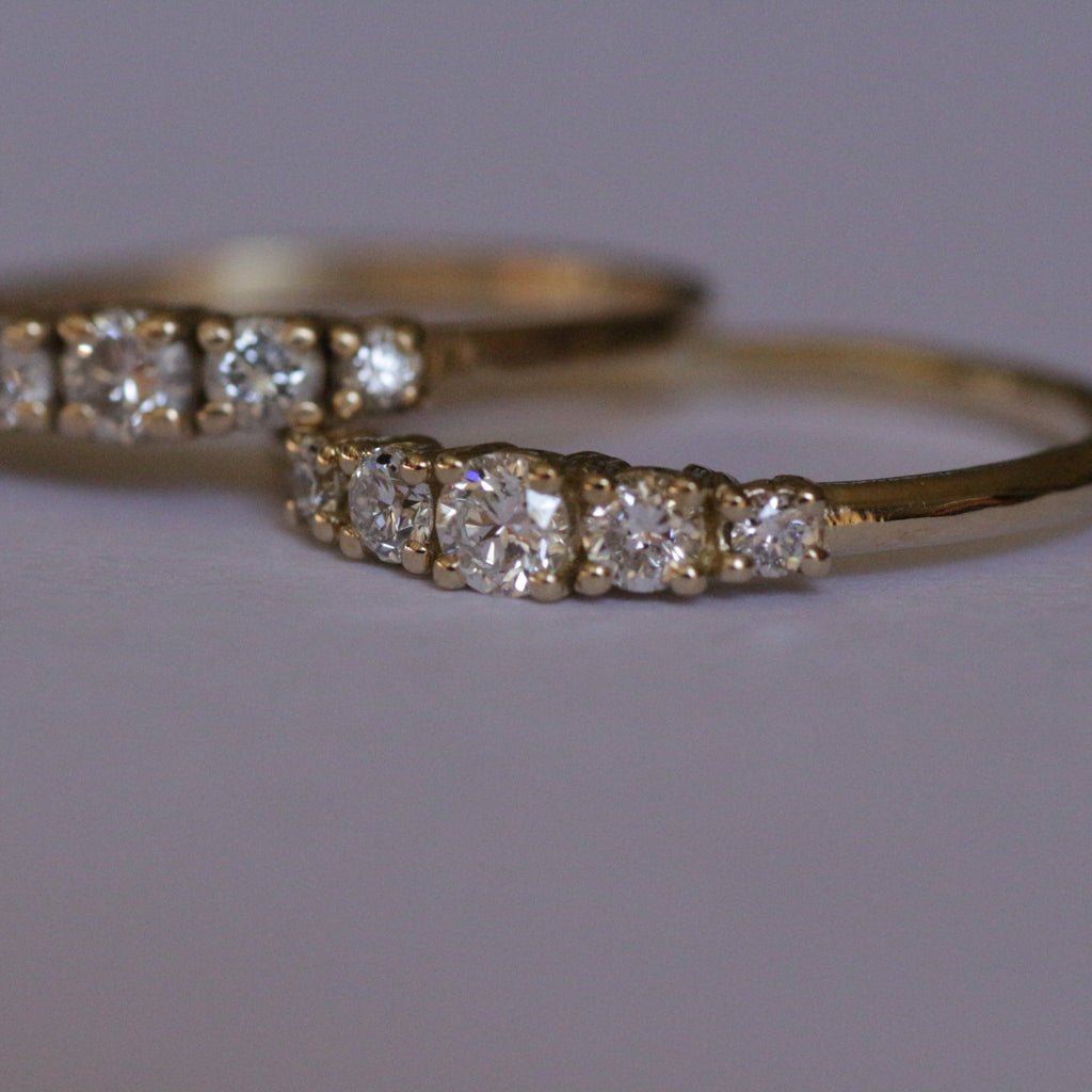 5 Diamonds ring 14k gold