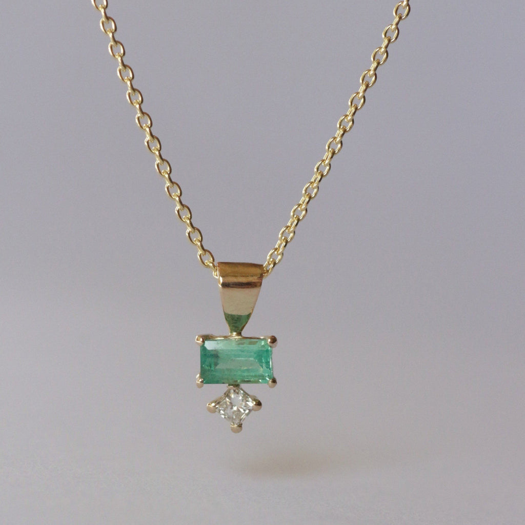 Aurora necklace 14k gold
