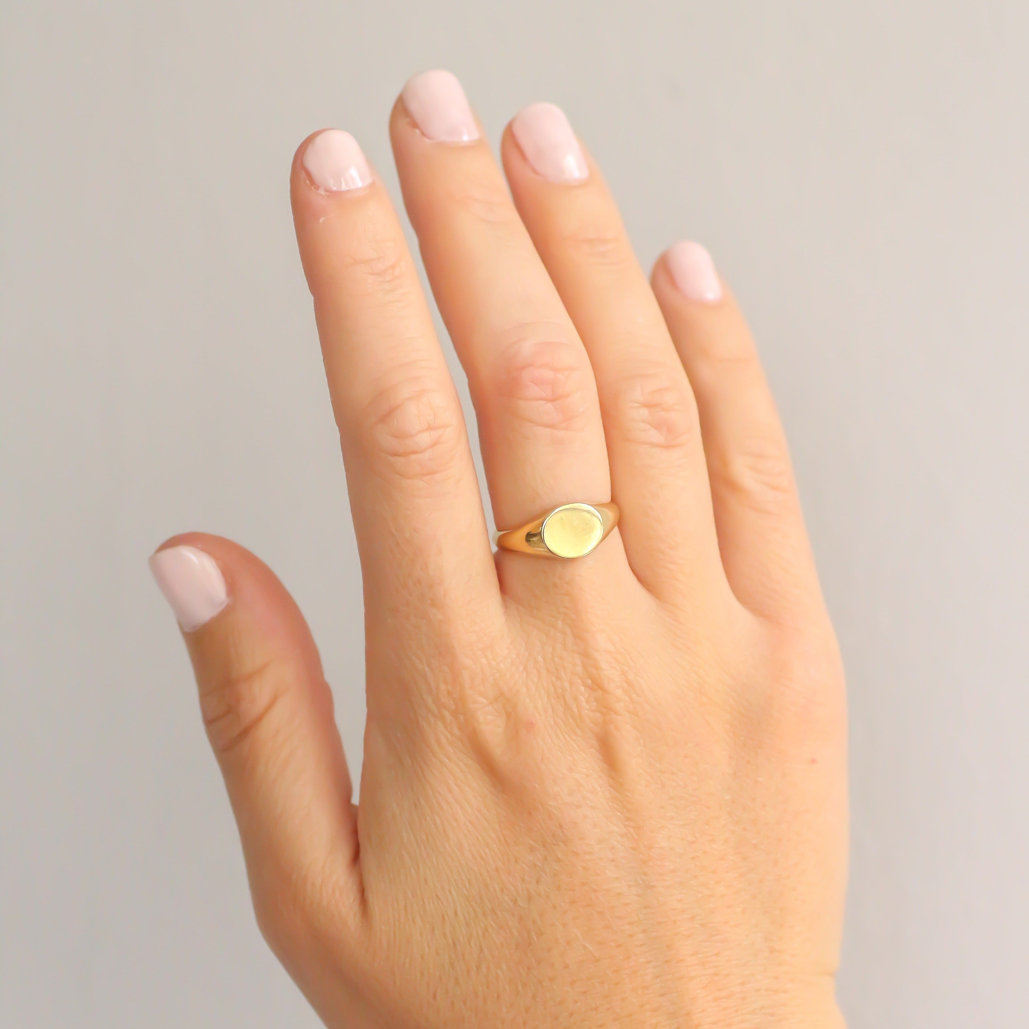 Custom Round Signet Ring 14k gold