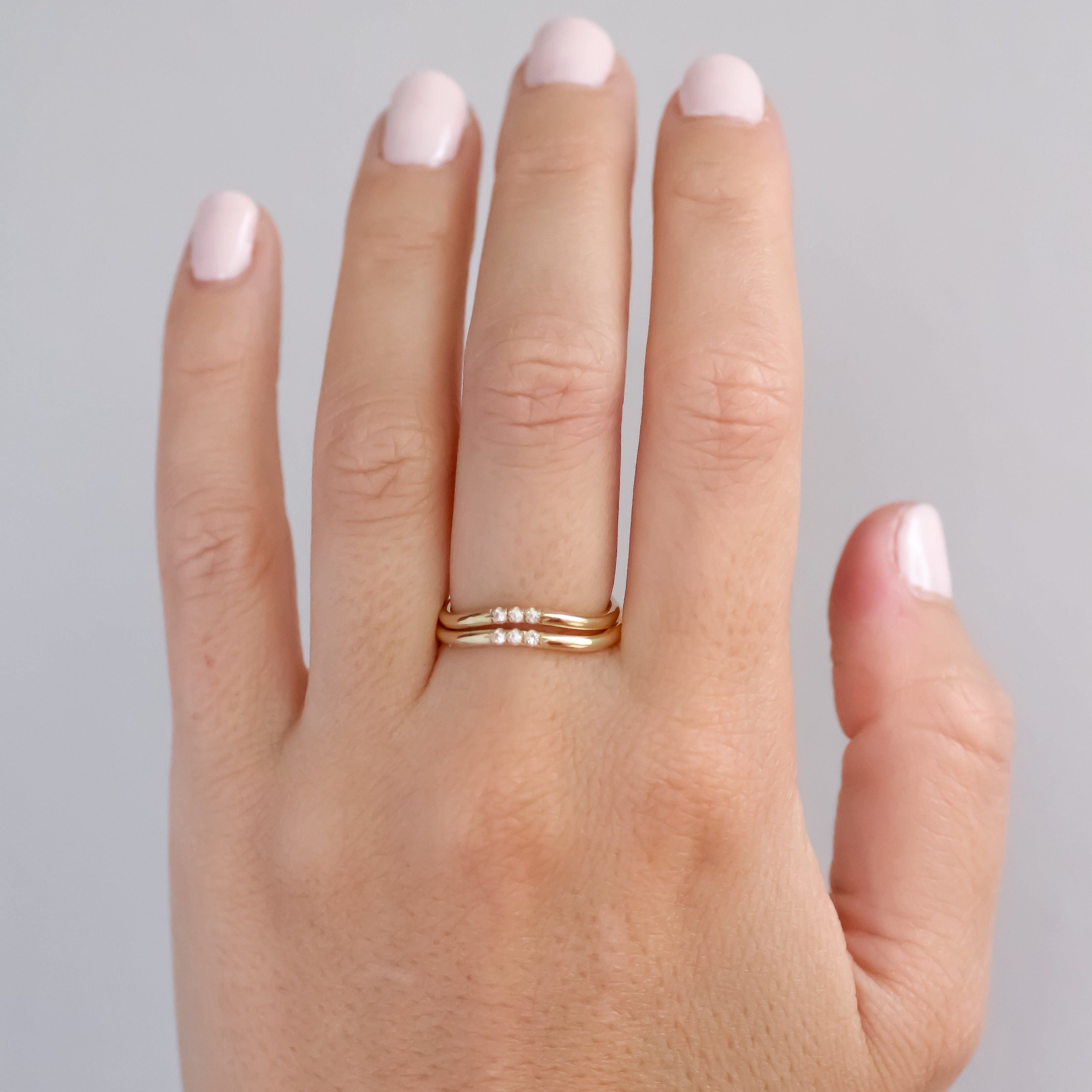 Triple diamond ring 14k gold