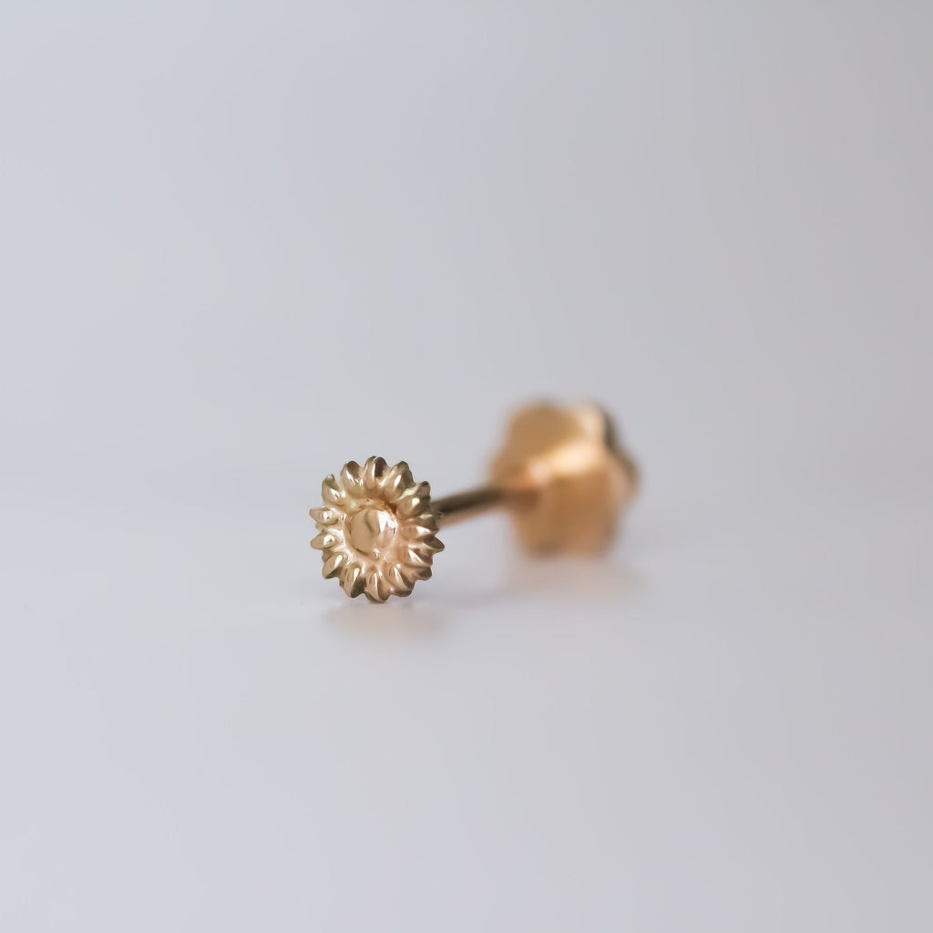 Tiny Piercing stud 14k gold