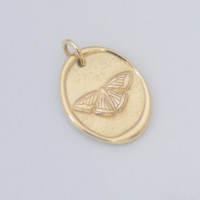 Butterfly Medallion Pendant in 14k gold