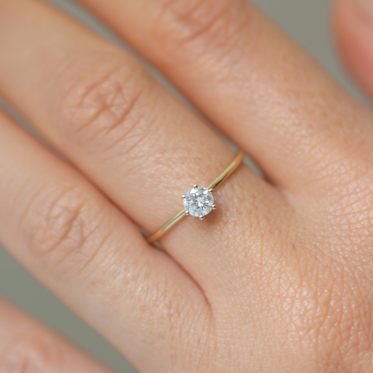 Royal Diamond ring 14k gold