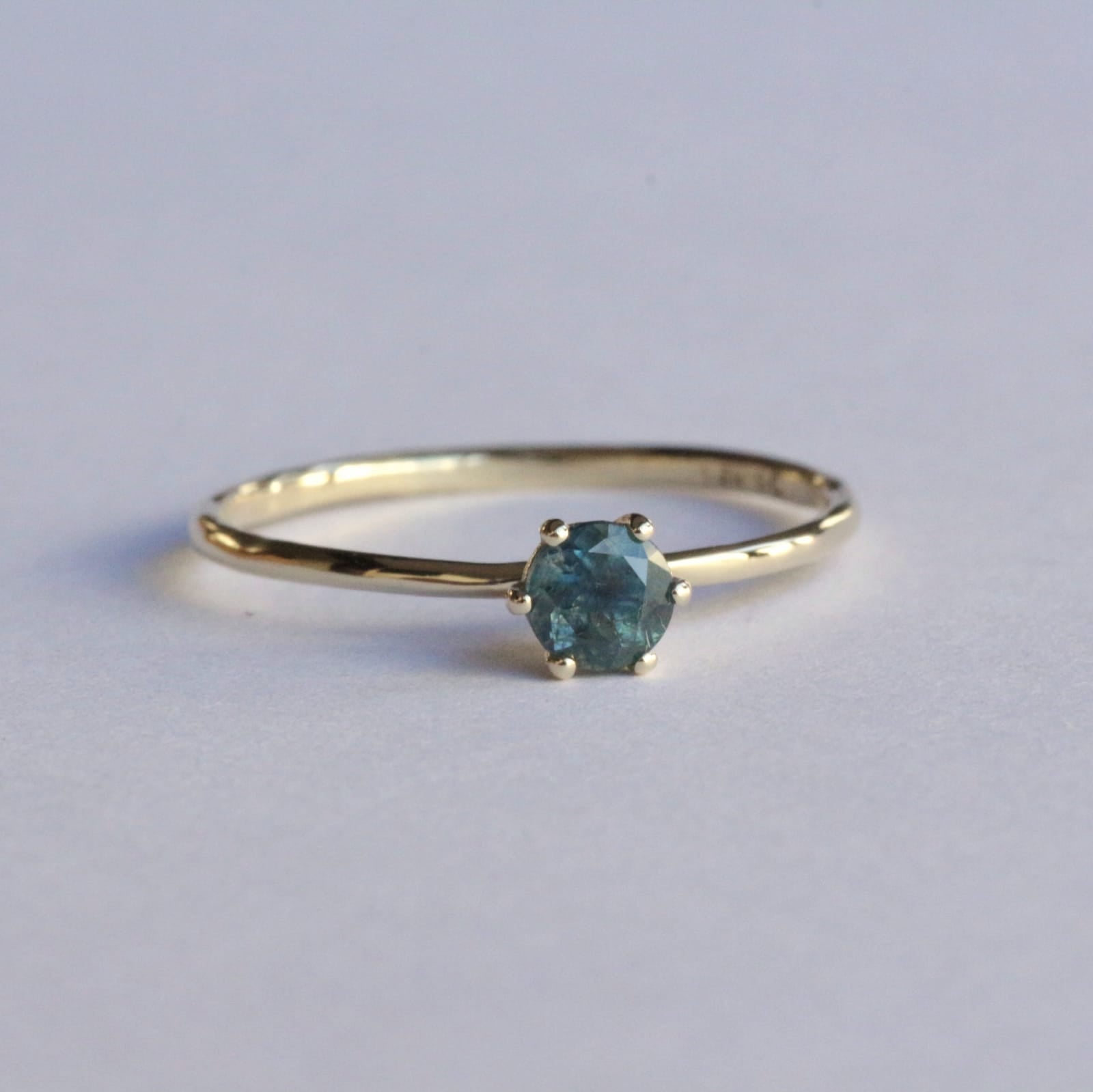 Royal Sapphire ring 14k gold
