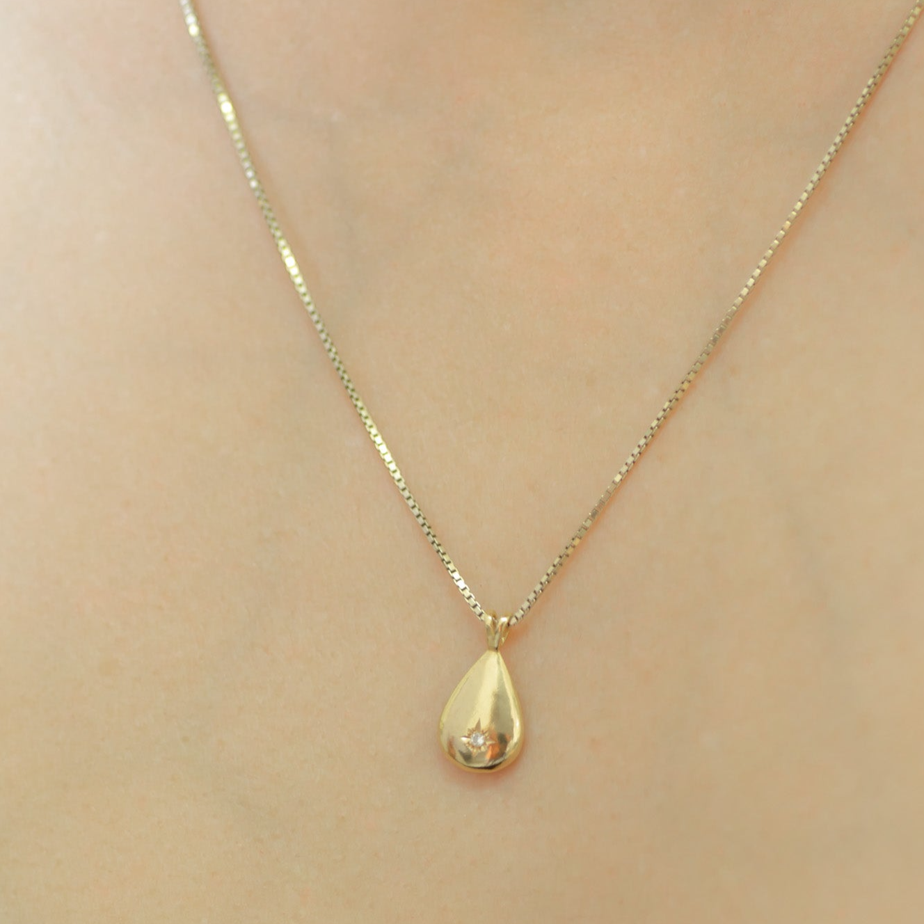 Teardrop necklace MINI 14k gold