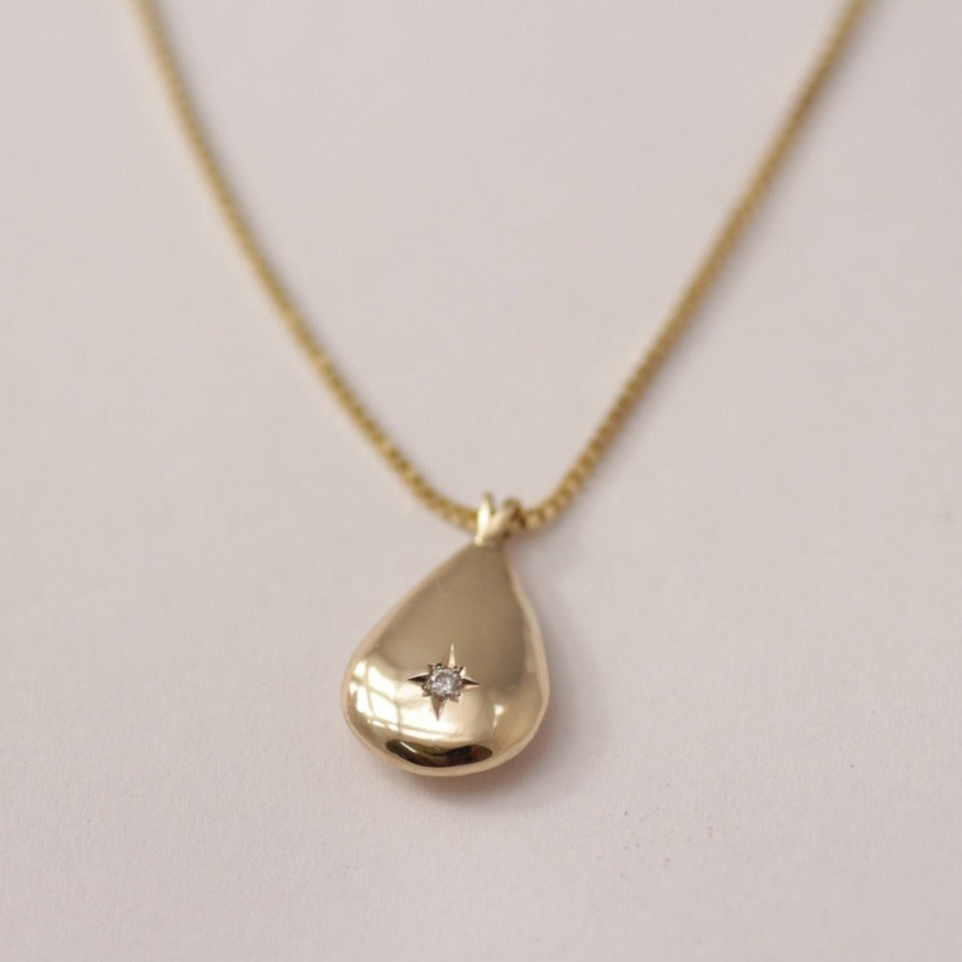 Teardrop necklace 14k gold