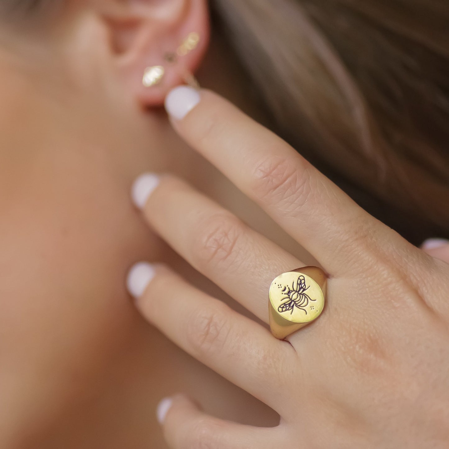 Bee Signet Ring 14k gold